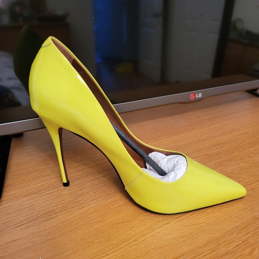 L'INTERVALLE YELLOW NEON SHOES - Picture 2 of 6